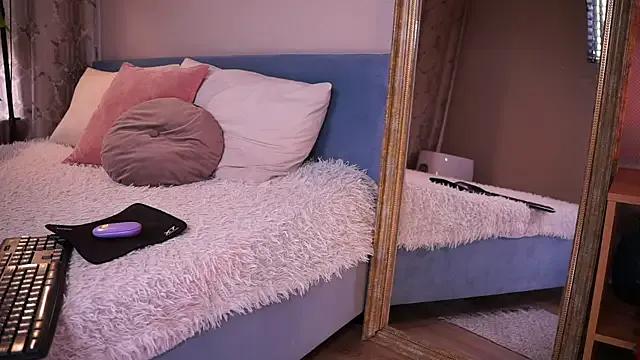 AnnLevine on StripChat 