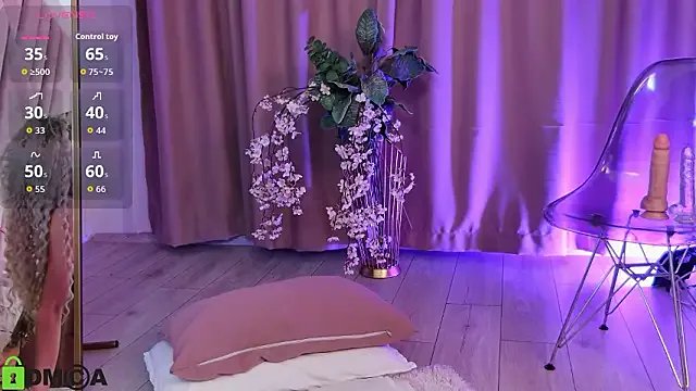 AriannaLure on StripChat