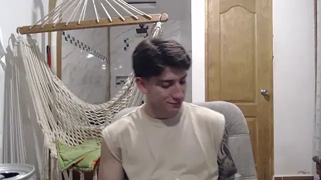 AteneoJr on StripChat