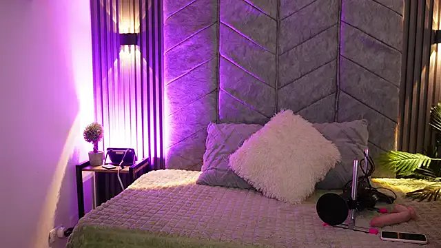 AuroraLanee_ on StripChat