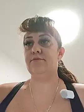 AvaDivaMilf on StripChat 