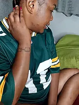 Babez_show on StripChat