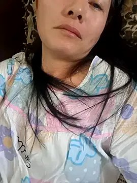 Baby-sexytits18 on StripChat 