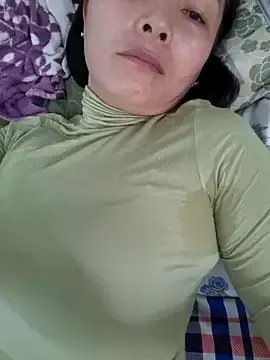 Baby-sexytits18 on StripChat 