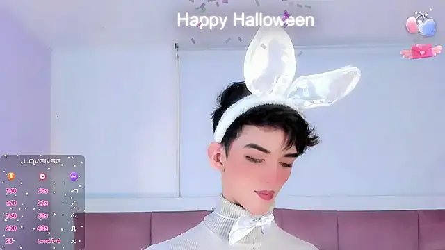 Baby_FenixTS on StripChat 