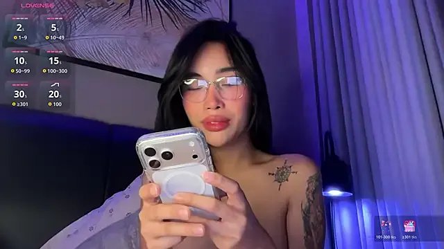 BadassBabee on StripChat 