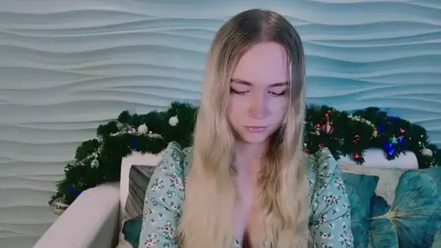BigTitsLady- on StripChat