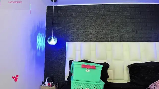 brithanyadams23 on StripChat