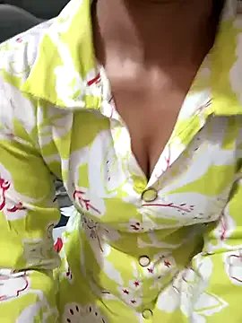 C-u-t-e-Sh-a-r-ma_Ji on StripChat 