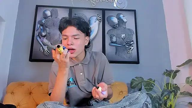 camillo_virgil — Ride dildo + red ass