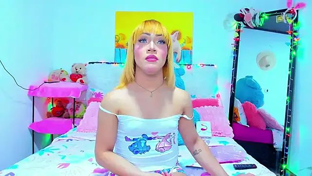 Candy_Candy__ on StripChat