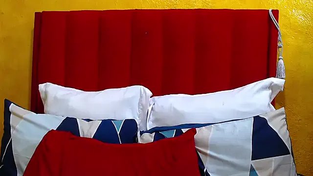 Candycrush2555 on StripChat