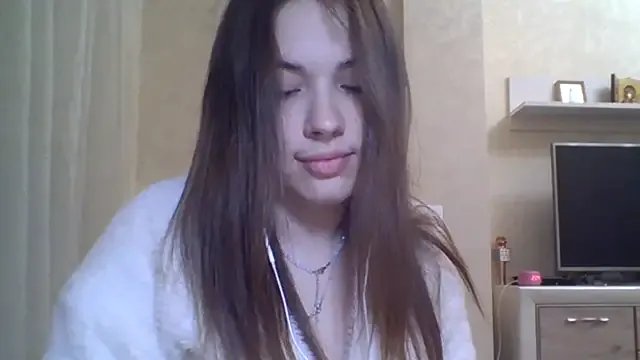 CeyaLier on StripChat