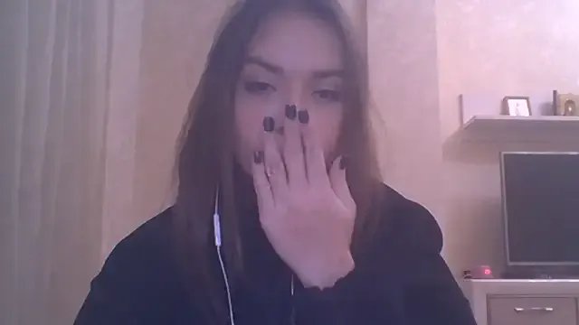 CeyaLier on StripChat