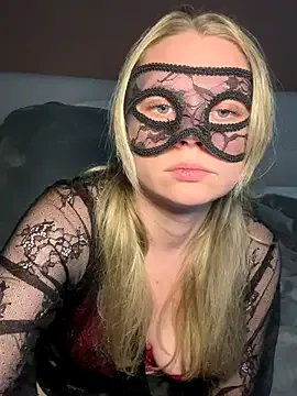 Cherrycolada on StripChat