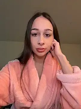 ChiaraSommer on StripChat