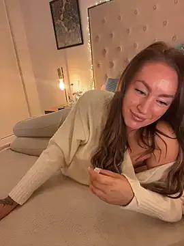 ChristinaSiemone — BOOBS OUT