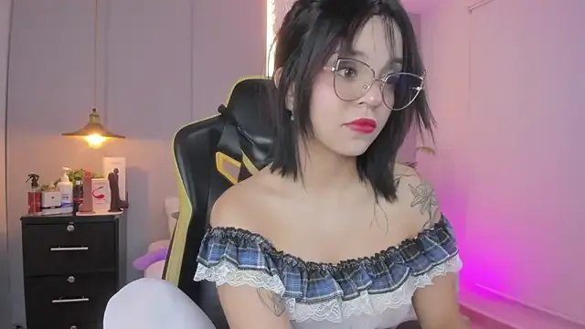 Clara_Luu — Tits fuck + saliva