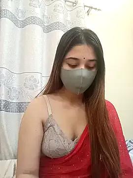 CloudyMist on StripChat