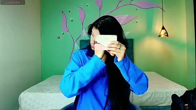 Connie_Bell on StripChat 