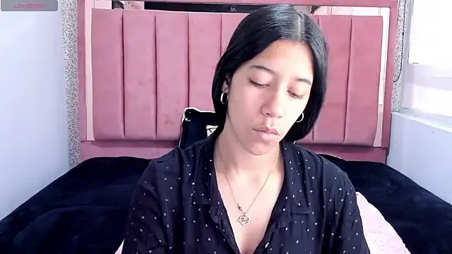 Connie_Bell on StripChat 