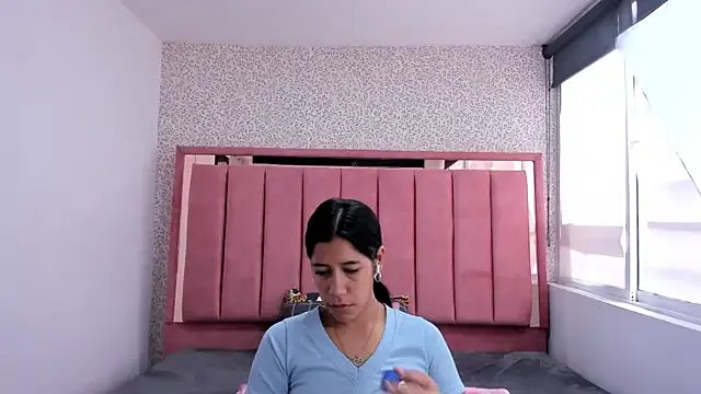 Connie_Bell on StripChat 