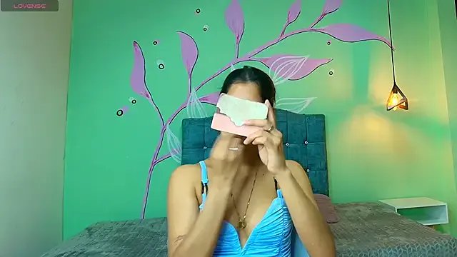 Connie_Bell on StripChat 