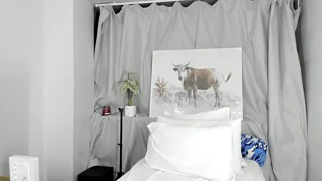 ConnieSmall24 on StripChat