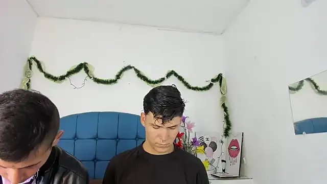 CoupleFire_ on StripChat