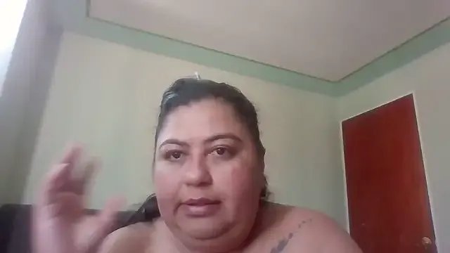 curvy_diva_ on StripChat