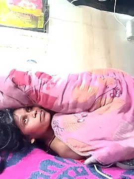 cute_diya_12 on StripChat