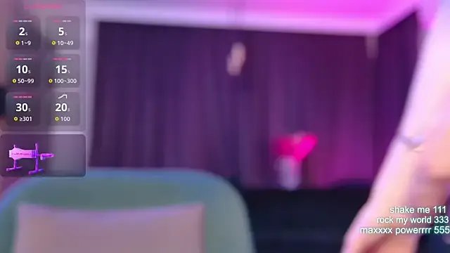 CutiePie69__ on StripChat