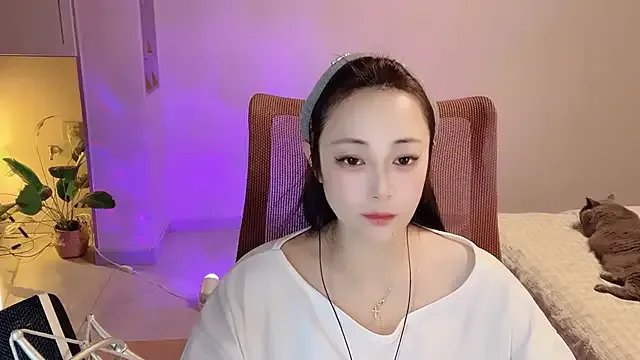 Daisy-77 — Freechat on StripChat