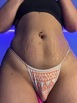 Daliila_11 on StripChat