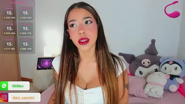 Danisaenz__ on StripChat