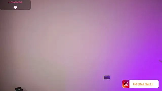 Dannawells on StripChat