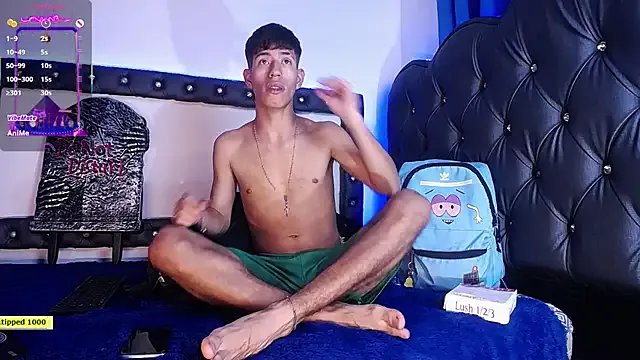 dareck_18 on StripChat