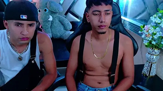 darwinandbrayann on StripChat