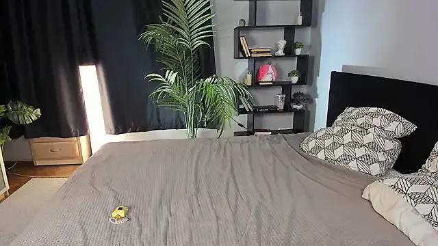 DemetraSadahiro — first AIR KISS today