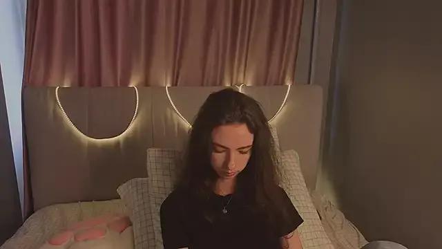 DeneenTurja on StripChat 