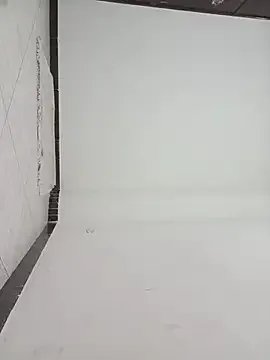 Dhalila_ on StripChat