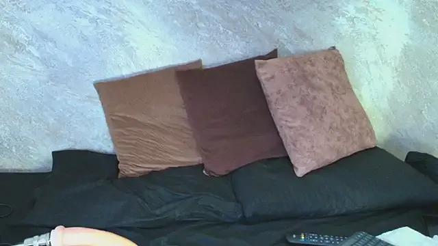 Dixie_grey1 on StripChat 