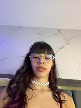 Doll_Luna_ on StripChat