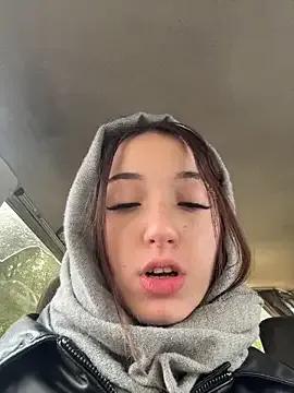 DollyTall on StripChat 