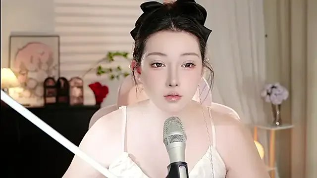 Dou-Dou-er on StripChat