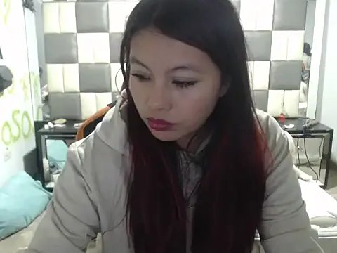 dulcecandy18 on StripChat