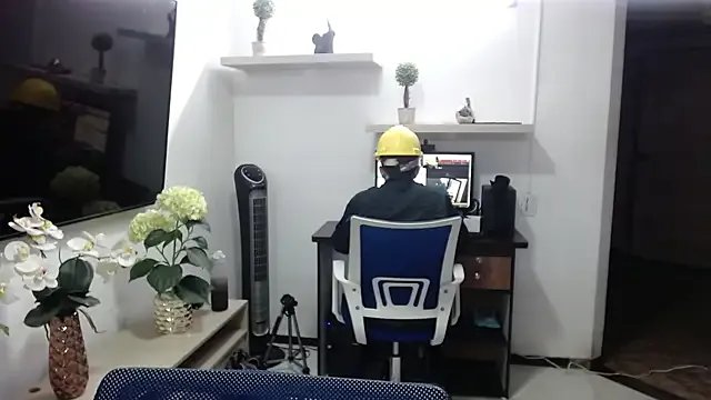 dylan_santiago_ on StripChat