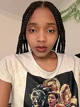 Ebony_love07 on StripChat