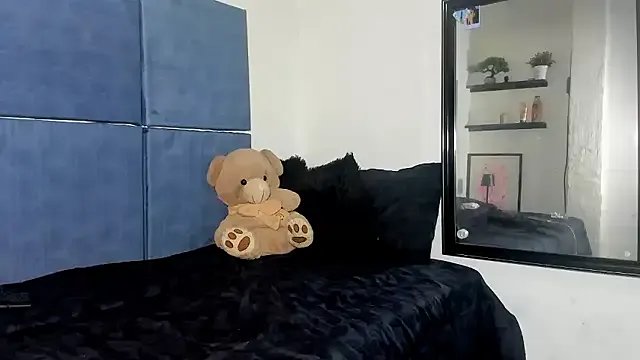 Ebonydollxx on StripChat