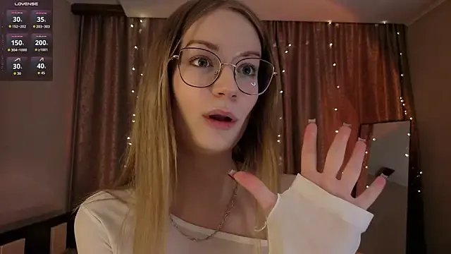 Edlin_gail on StripChat